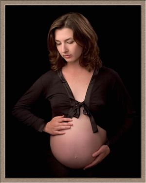 Lovely Maternity Image from Photography Portrait Studio in Lake Oswego, Oregon